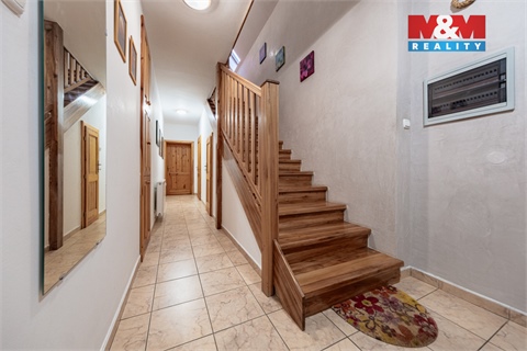 Prodej rodinného domu, 312 m² - 8