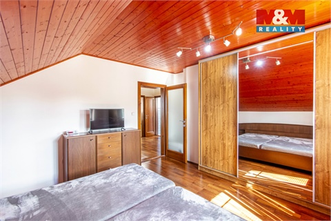 Prodej rodinného domu, 140 m² - 18