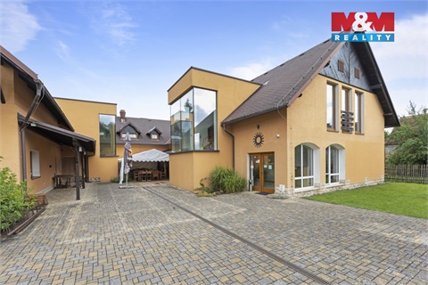 Prodej rodinného domu, 1 100 m² - 12