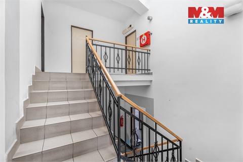 Prodej obchodních prostor, 801 m² 6