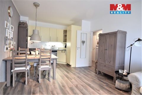 Pronájem bytu 2kk, 52 m² 2