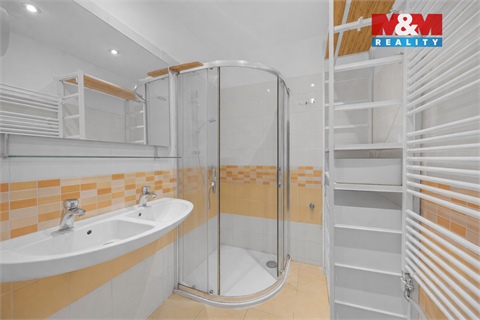 Prodej rodinného domu, 120 m² - 8