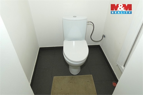 Prodej rodinného domu, 206 m² - 22