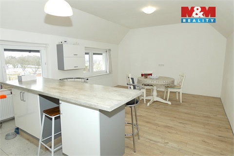 Prodej rodinného domu, 206 m² - 14