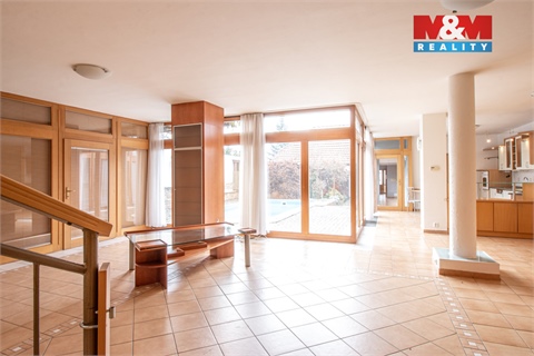 Prodej rodinného domu, 285 m² - 10