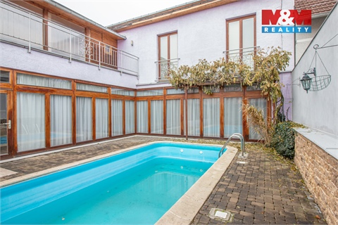 Prodej rodinného domu, 285 m² 28