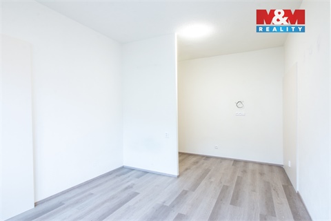 Prodej rodinného domu, 285 m² 24