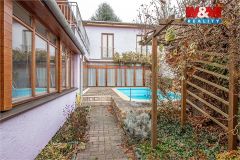 Prodej rodinného domu, 285 m² - 28