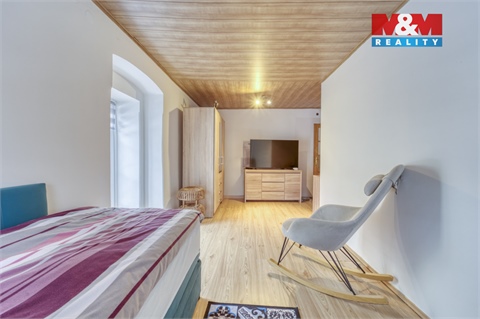 Prodej rodinného domu, 140 m² - 10