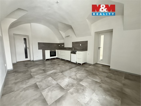 Pronájem bytu 3kk, 77 m² 0