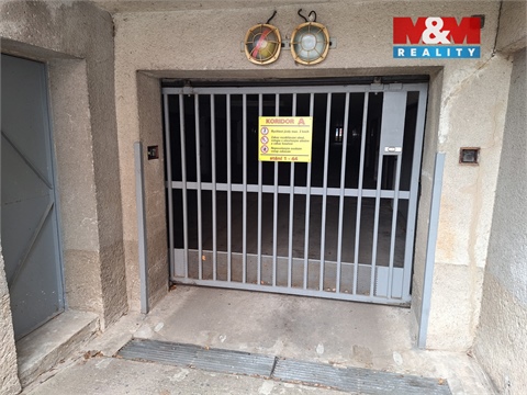 Pronájem garáže, 18 m² 2
