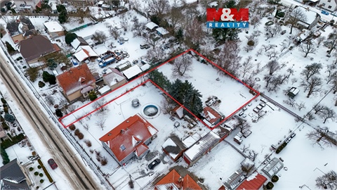 Prodej stavebního pozemku, 1 194 m² 0