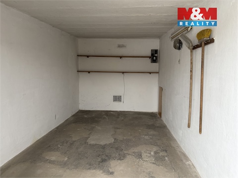 Pronájem garáže, 18 m² - 0
