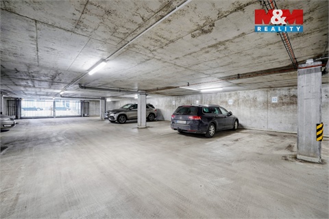 Prodej parkovacího místa, 12 m² 2