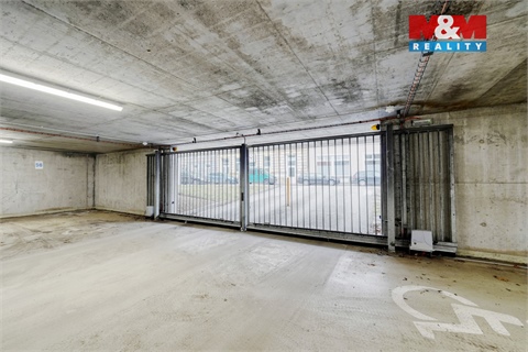 Prodej parkovacího místa, 12 m² - 0