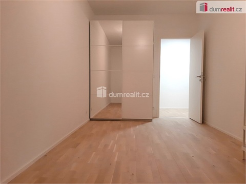 Pronájem bytu 3kk, 104 m² 10