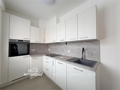 Pronájem bytu 2kk, 54 m² 0