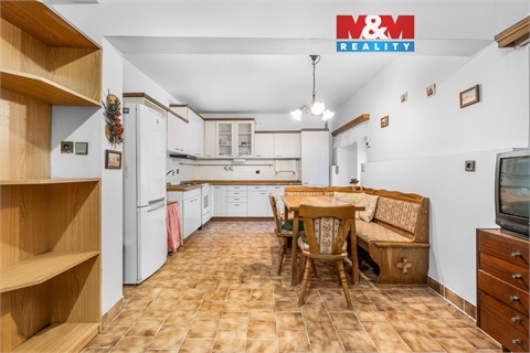 Prodej rodinného domu, 179 m² 0