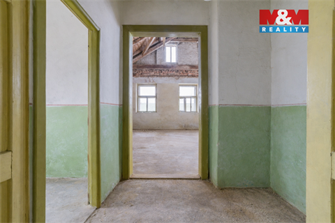 Prodej rodinného domu, 200 m² - 14