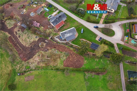 Prodej stavebního pozemku, 1 413 m² 0