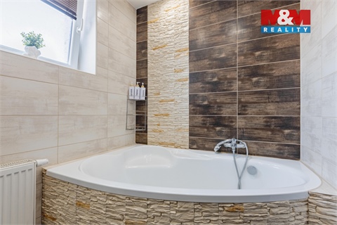 Prodej rodinného domu, 189 m² - 8