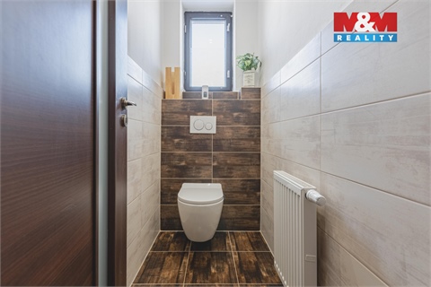 Prodej rodinného domu, 189 m² 10