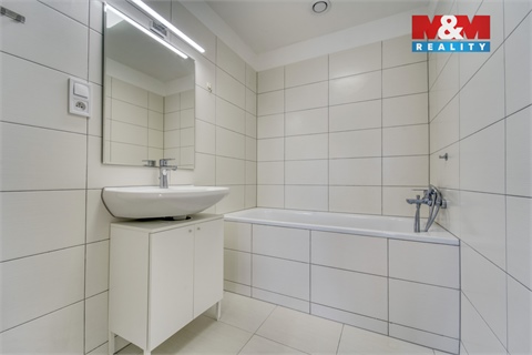 Prodej bytu 3kk, 57 m² - 12