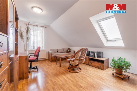 Prodej rodinného domu, 229 m² 14