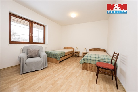 Pronájem rodinného domu, 262 m² 12