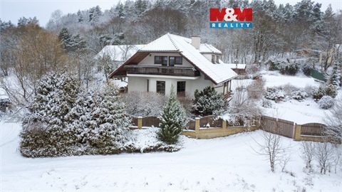 Pronájem rodinného domu, 262 m² 0