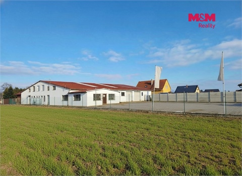 Prodej obchodních prostor, 972 m² 18