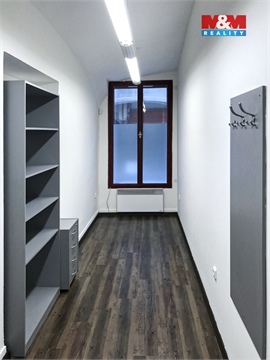 Pronájem obchodních prostor, 58 m² 2