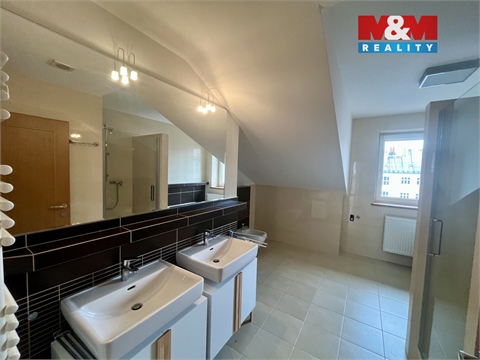 Pronájem bytu 3+1, 123 m² 18