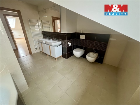 Pronájem bytu 3+1, 123 m² - 6