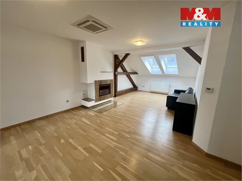 Pronájem bytu 3+1, 123 m² 12