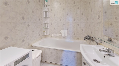 Prodej bytu 3+1, 70 m² - 24