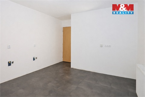 Pronájem obchodních prostor, 84 m² - 6
