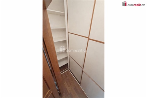 Prodej bytu 3kk, 82 m² - 22