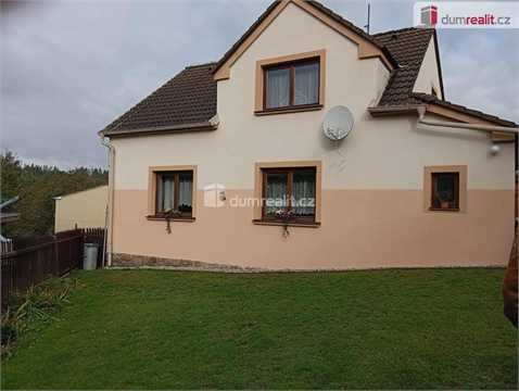 Prodej rodinného domu, 654 m² 0