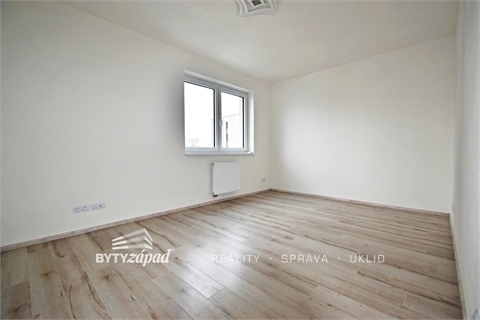 Pronájem bytu 2kk, 57 m² - 4
