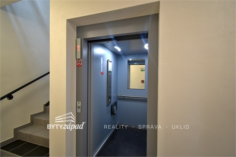 Pronájem bytu 2kk, 57 m² - 10