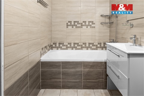 Pronájem bytu 4kk, 72 m² 8