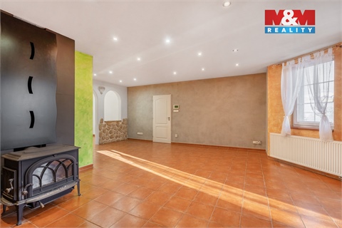 Prodej rodinného domu, 271 m² 10