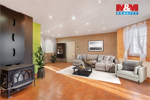 Prodej rodinného domu, 271 m² 14