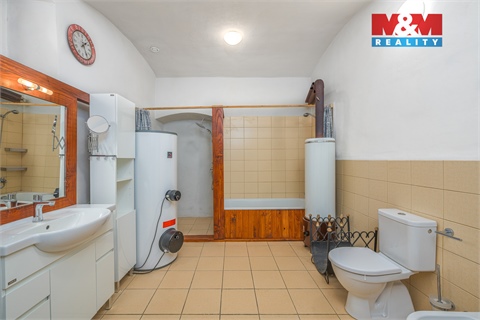 Prodej rodinného domu, 230 m² 6