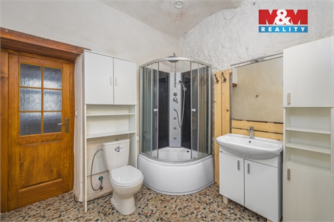 Prodej rodinného domu, 230 m² 8