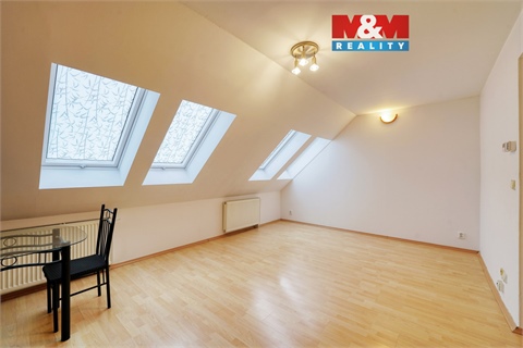 Prodej bytu 3+1, 80 m² 0