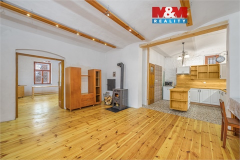 Prodej stavebního pozemku, 2 030 m² 0