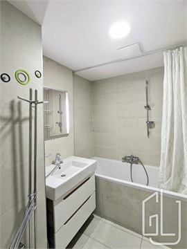 Pronájem bytu 2kk, 81 m² - 8