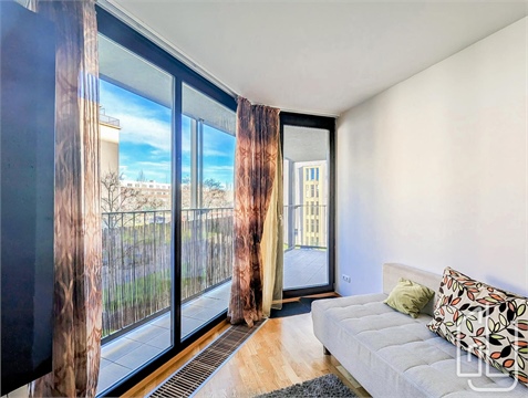 Pronájem bytu 2kk, 81 m² 8